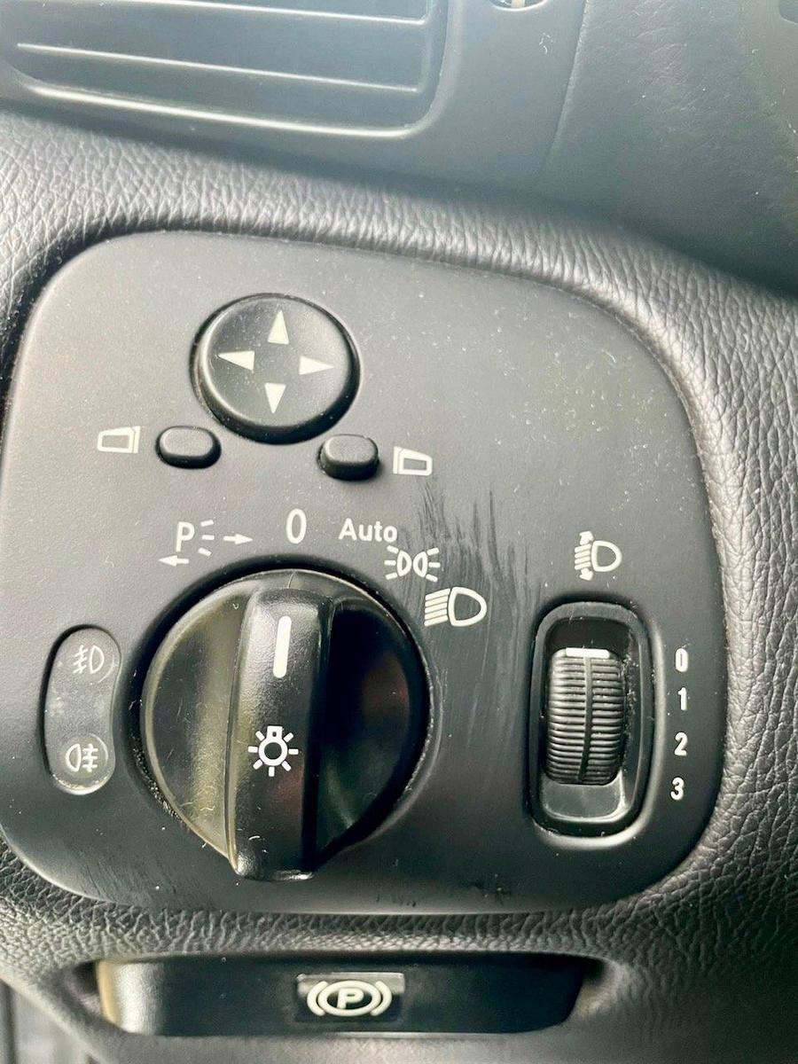 Mercedes-Benz C180 2006 — photo 12