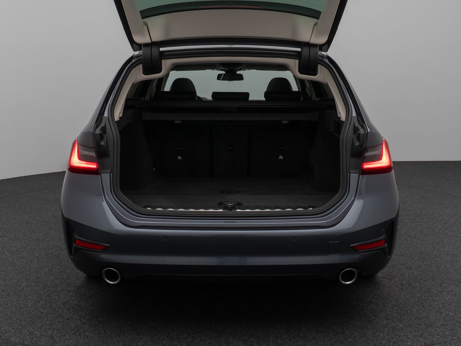 Fahrzeugabbildung BMW 320d SportLine Panorama Kamera DAB Komfort Alarm