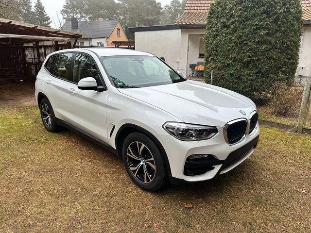 BMW X3 xDrive 20i Advantage HUD DAB LED *w...