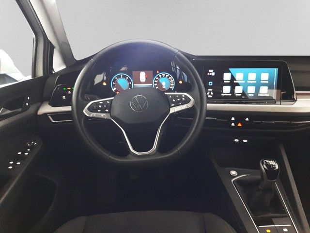 Fahrzeugabbildung Volkswagen Golf VIII Variant Life 2.0TDI AHK Navi ACC LED