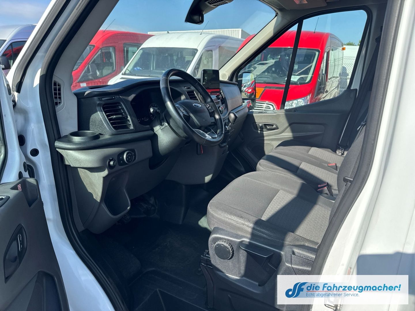 Fahrzeugabbildung Ford Transit Kasten 350 L3 Trend Apple CarPlay Androi
