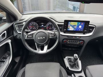 Kia Ceed SW 1.5T Klima Kamera SHZ LHZ