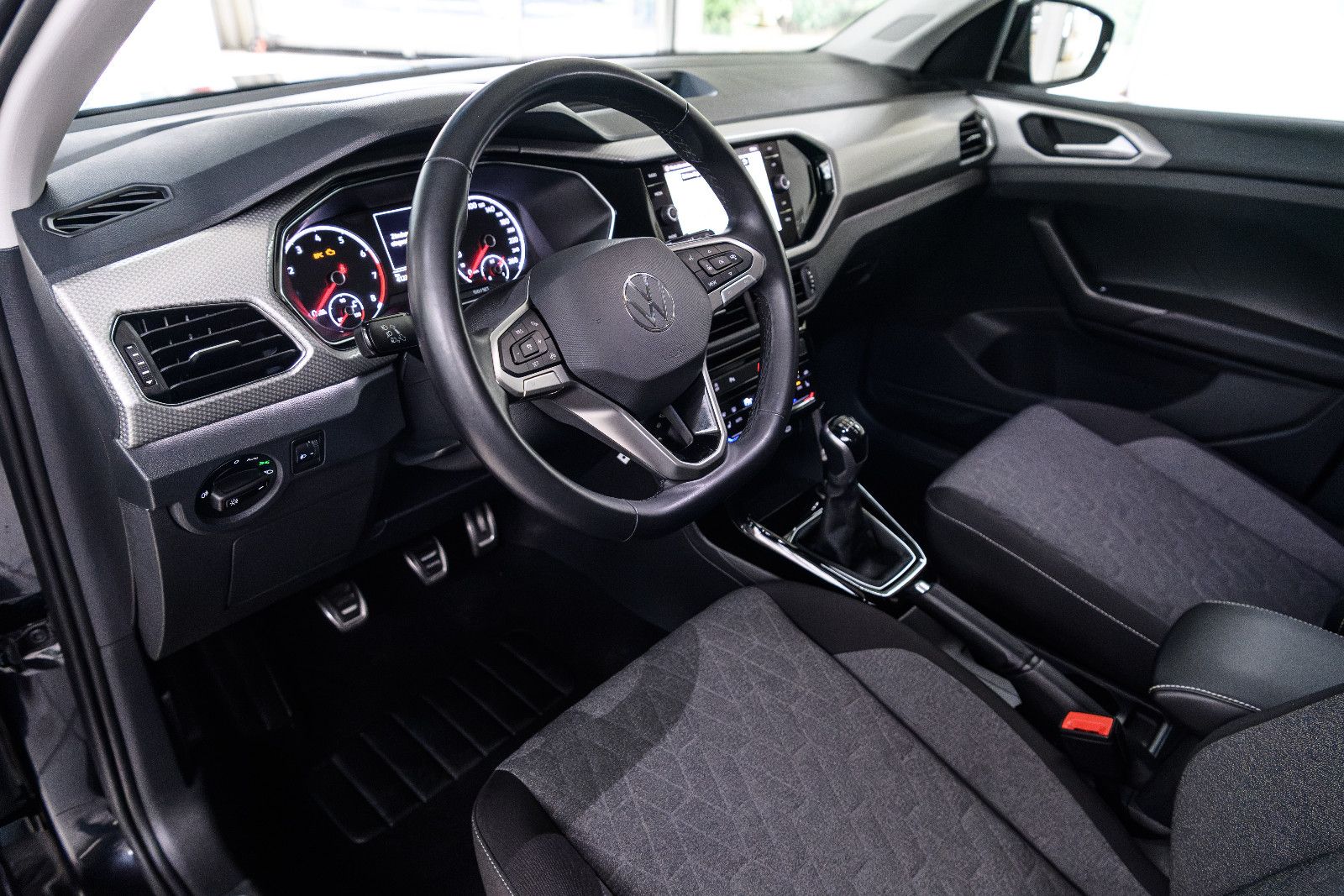 Fahrzeugabbildung Volkswagen T-Cross +SHZ +KAMERA +NAVI +ACC