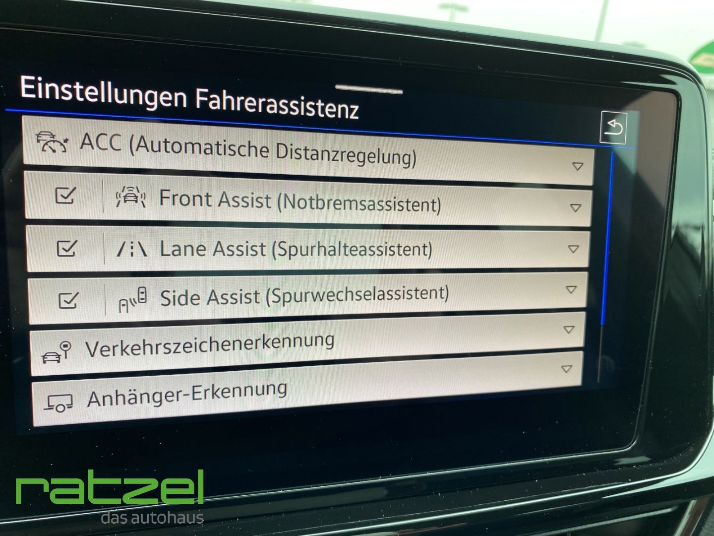Fahrzeugabbildung Volkswagen T-Roc 4Motion R 2.0 TSI DSG+NAVI+AHK+PDC+KAMERA