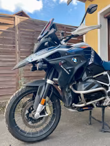 BMW R1250GS Akra SWMotech Wunderlich Metzeler Koffer - BMW WUNDERLICH