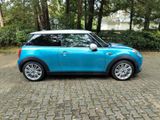 MINI Mini Cooper Electric Blue - MINI MINI aus 2016