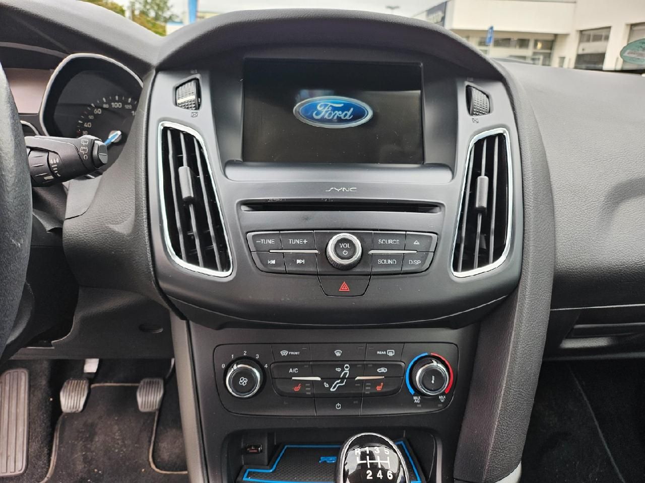 Fahrzeugabbildung Ford Focus Lim. Business