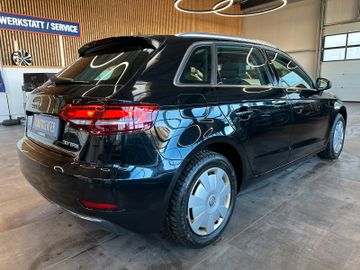 Audi A3 Sportback 30 TFSI design *2. Hand*Klima*Navi*