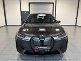 BMW iX xDrive40 Sport 76,6 kWh|LED|PDC|ACC - gebrauchte BMW iX aus dem Jahr 2023