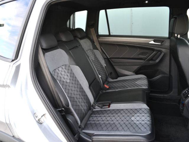 Tiguan Allspace 2.0 TDI 200 PS 4M DSG VOLL R-Lin