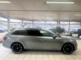 Skoda Superb Combi Style 4x4*Xenon*Leder*Navi*Kamera* - Skoda Superb mit Benzin-Antrieb: Kombi, Automatik