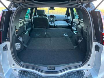 Renault Grand Scenic Black Edition TCe 140 EDC 7-Sitzer