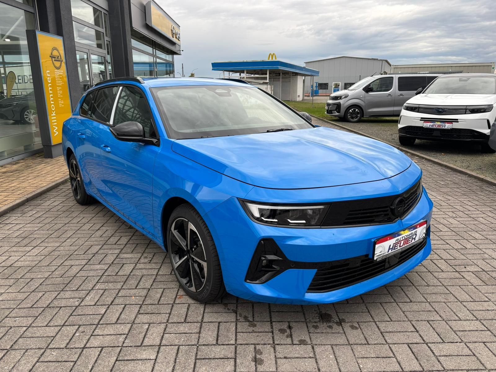 Opel Astra L Sports Tourer GS Plug-in Hybrid imagem 3