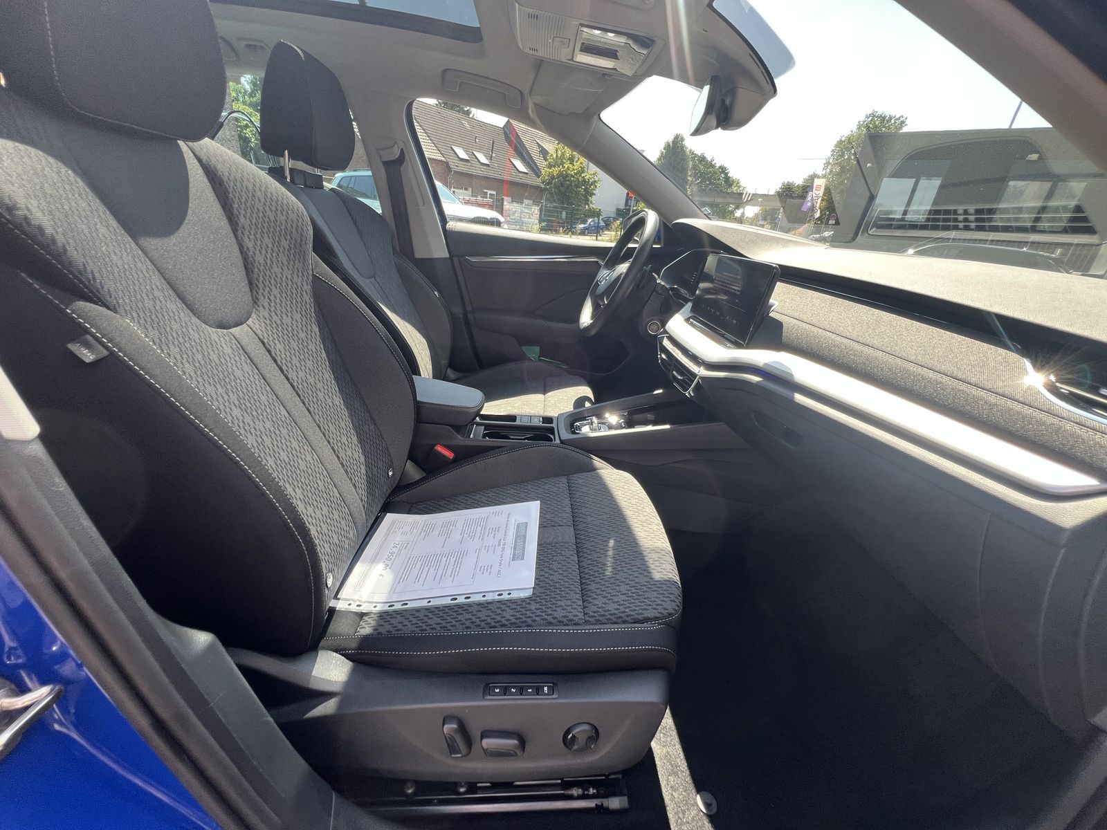 Skoda Octavia Combi 2.0 TDI DSG 4x4 Style ACC PANO foto 11