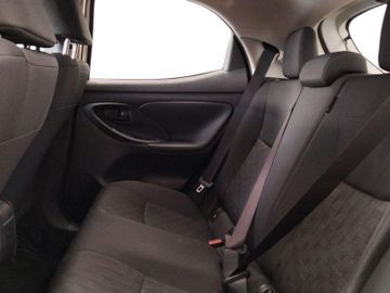 Toyota Yaris - 10