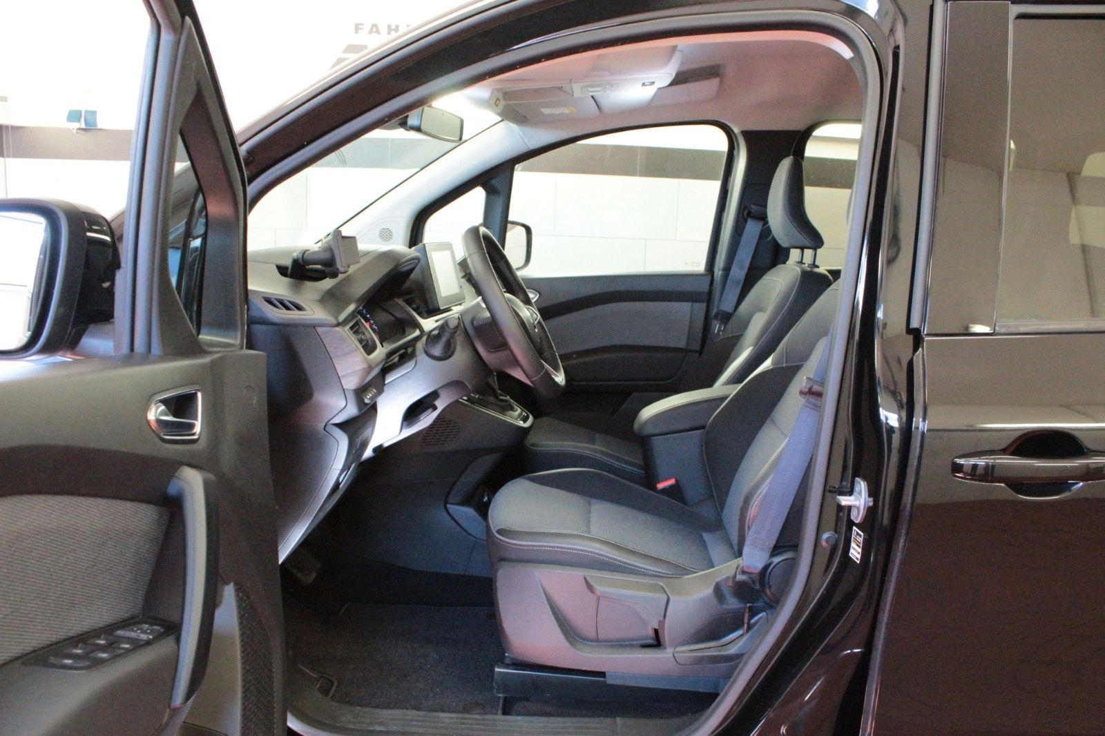 Fahrzeugabbildung Renault Kangoo Tce 130 EDC Techno*Sitzhzg*