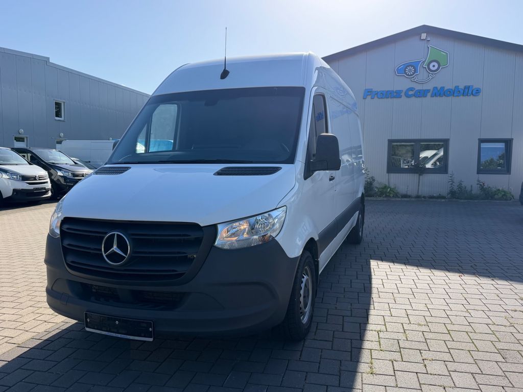 Image of Mercedes-Benz Sprinter