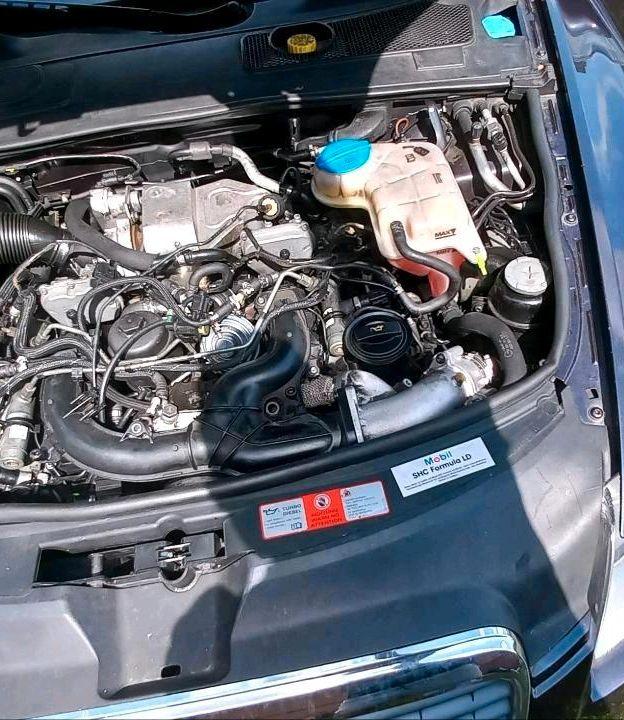 Audi A6 2005 — interior
