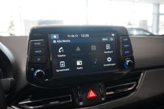 Fahrzeugabbildung Hyundai i30 cw 1.0 T-GDI TREND DCT NAVI/LED/KMAERA/DAB+