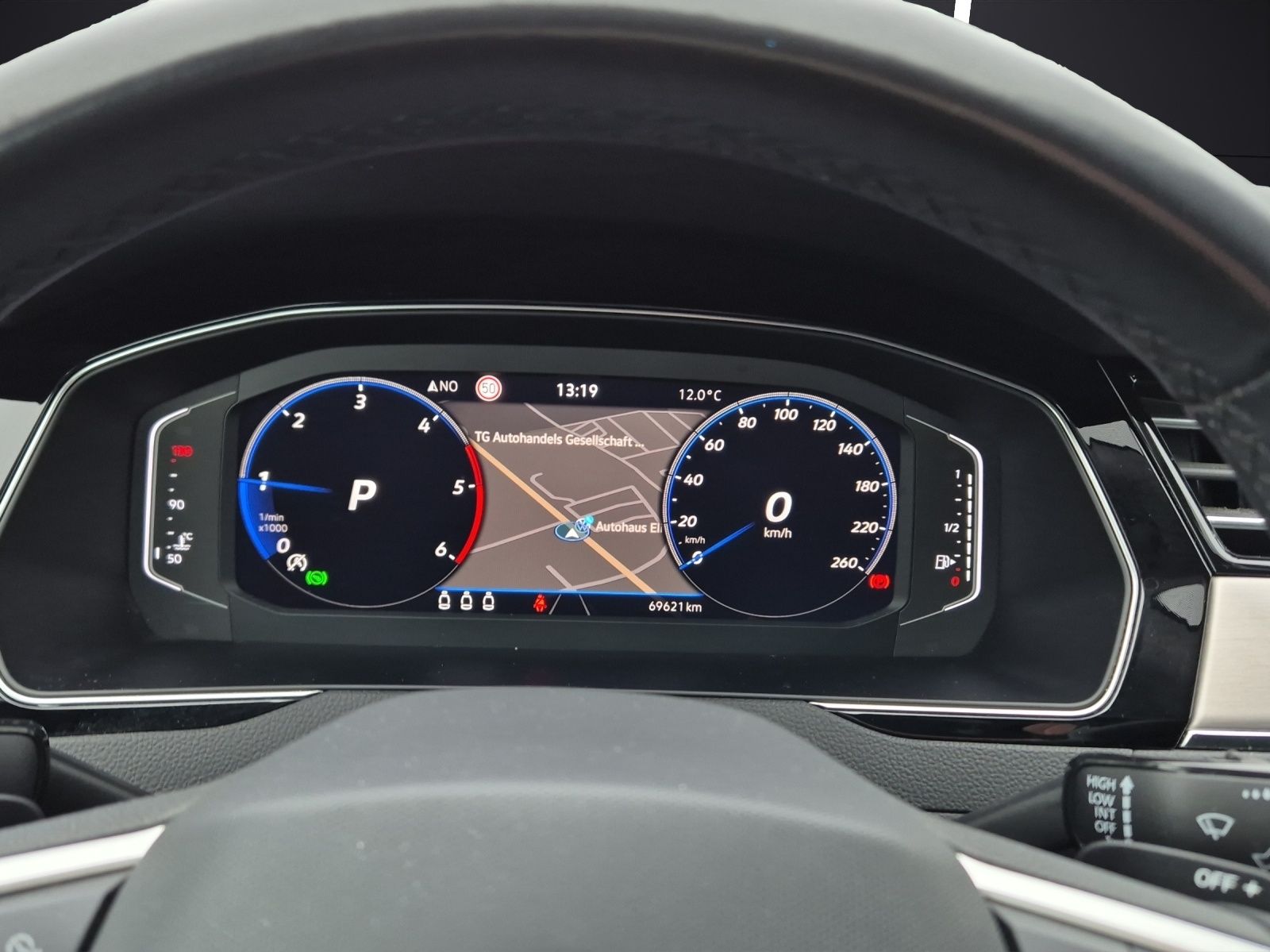 Fahrzeugabbildung Volkswagen Passat Variant TDI Elegance DSG Matrix Navi AID