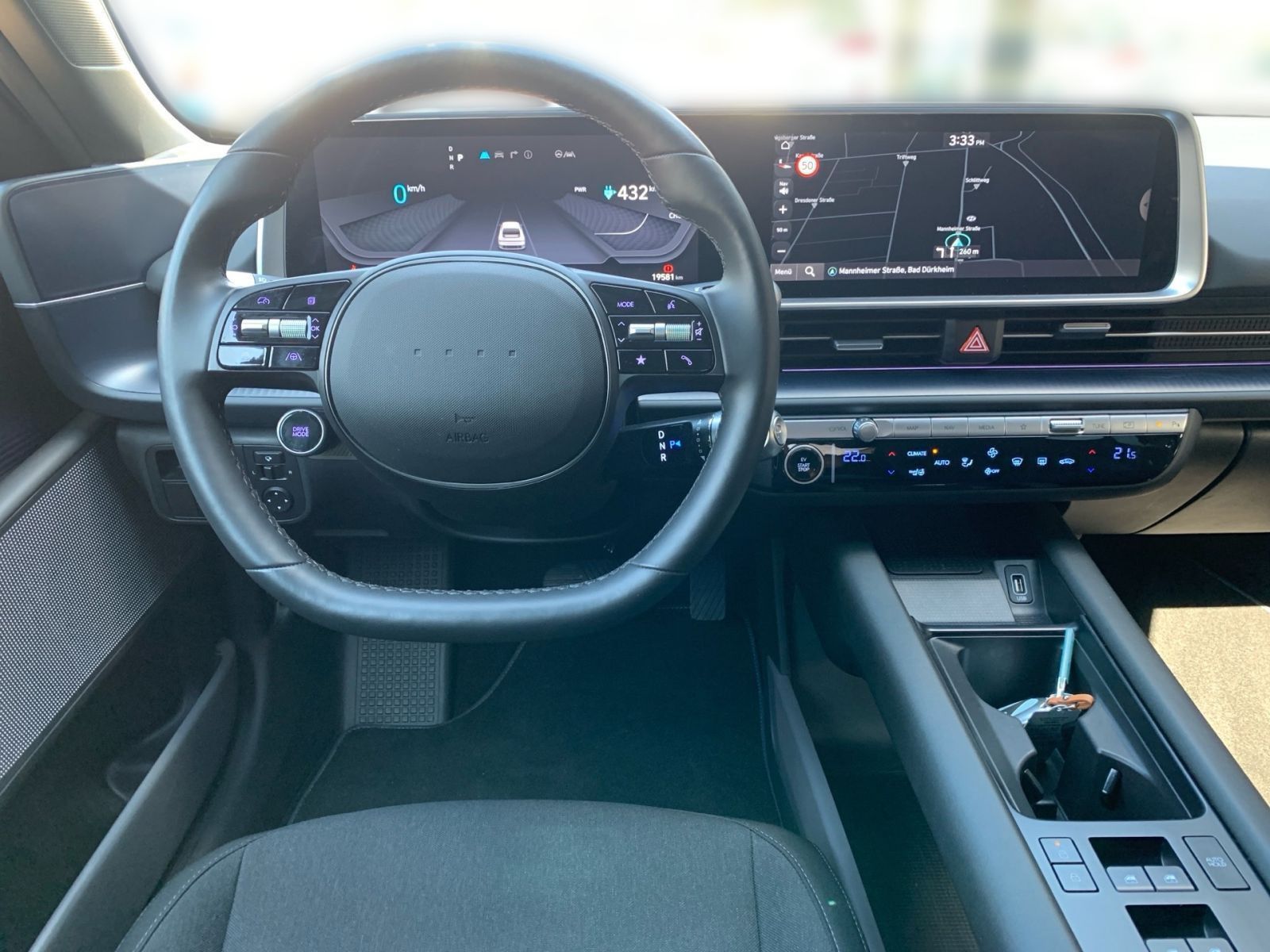 Fahrzeugabbildung Hyundai IONIQ 6 Techniq Elektro 4WD 77,4 kWh Park-Paket