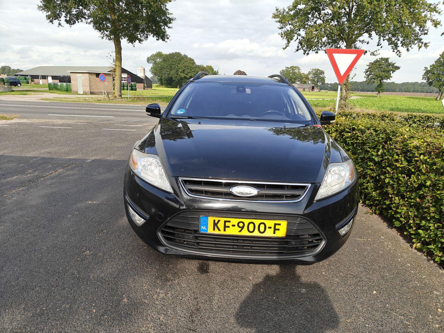 Ford Mondeo 2011 — photo 7