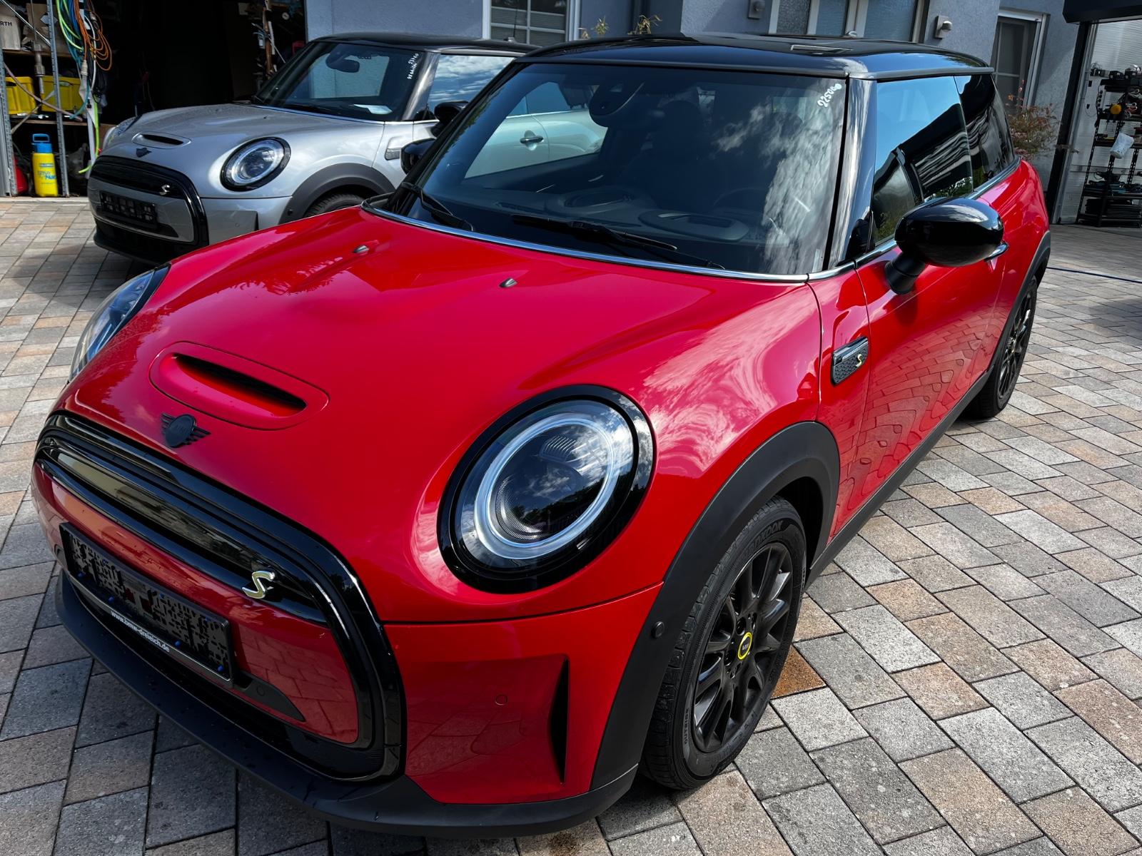 MINI Cooper SE Pano HUD Navi LED KAM DAB H/K Kom