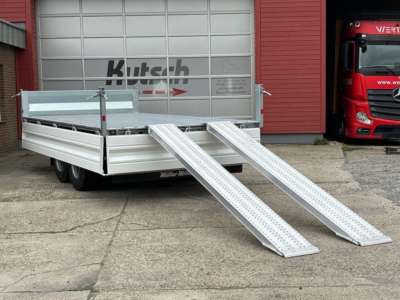 Müller-Mitteltal Tieflader / Kipper 3 Seiten mit Auffahrrampen