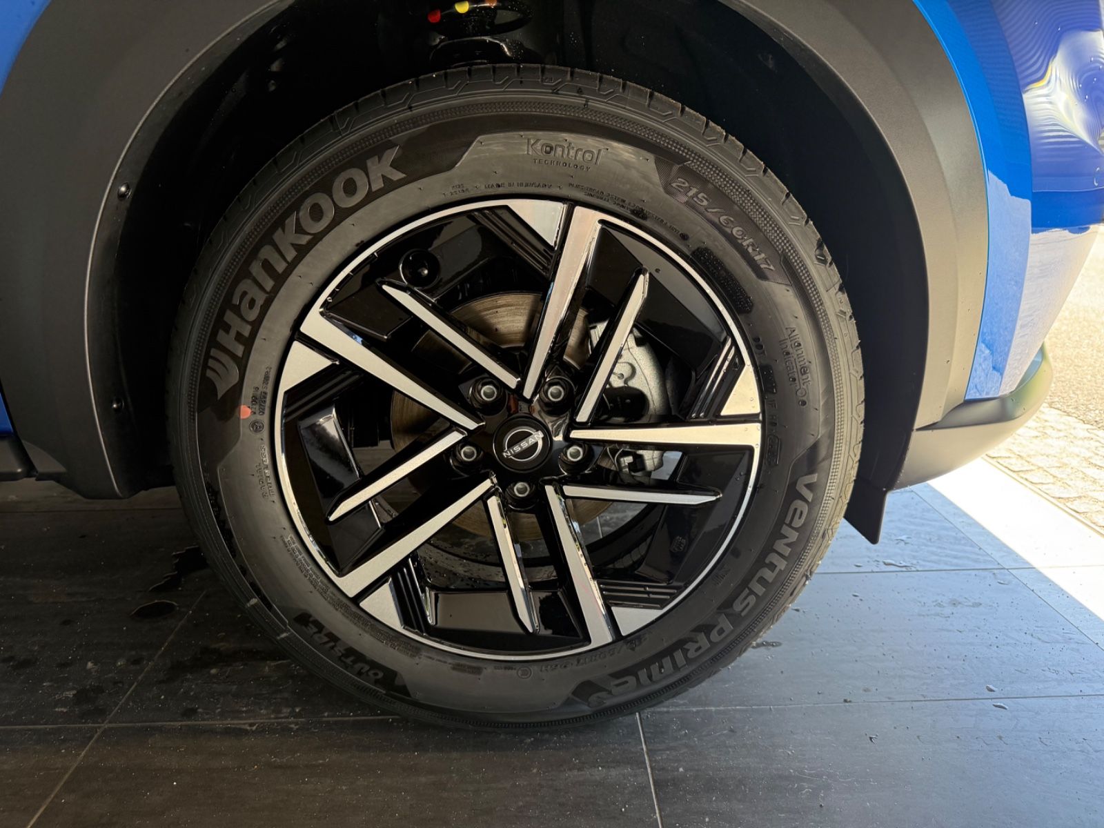 Fahrzeugabbildung Nissan Juke N-Connecta MT - Navi, Winter-P., Teilleder