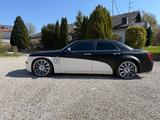 Chrysler 300C 3.5 V6 Autom. - - Chrysler 300C mit Panoramadach