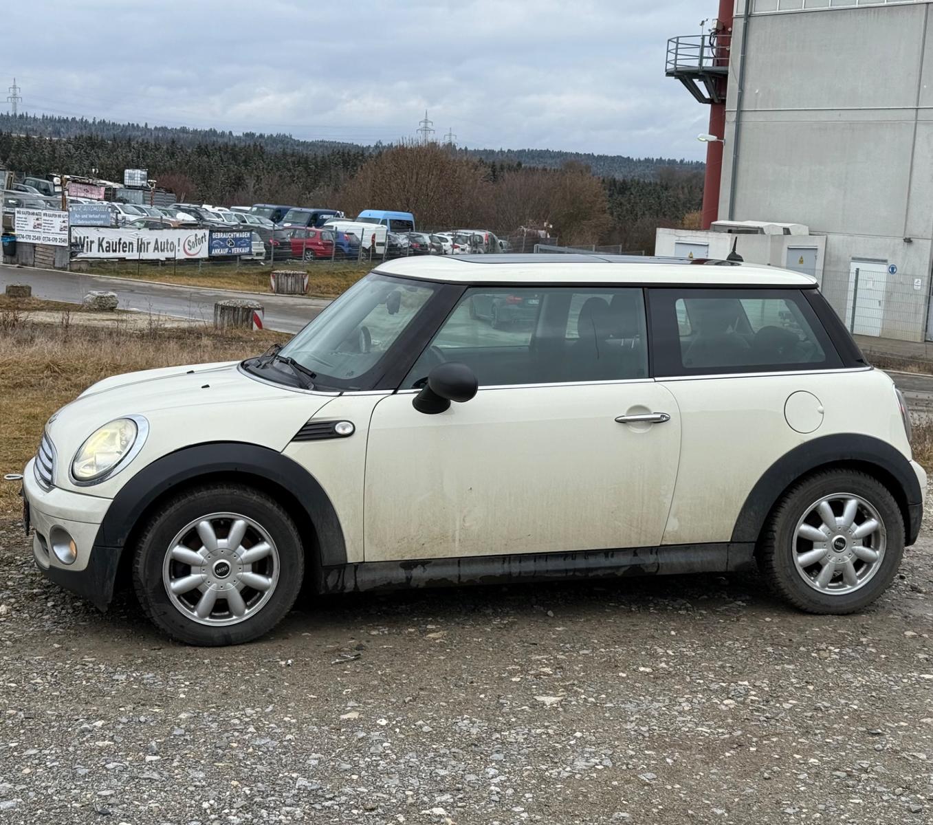 MINI ONE 1.4 *KLIMA*BI-XENON*PAN-DACH*TEMPOMAT*SHZ*