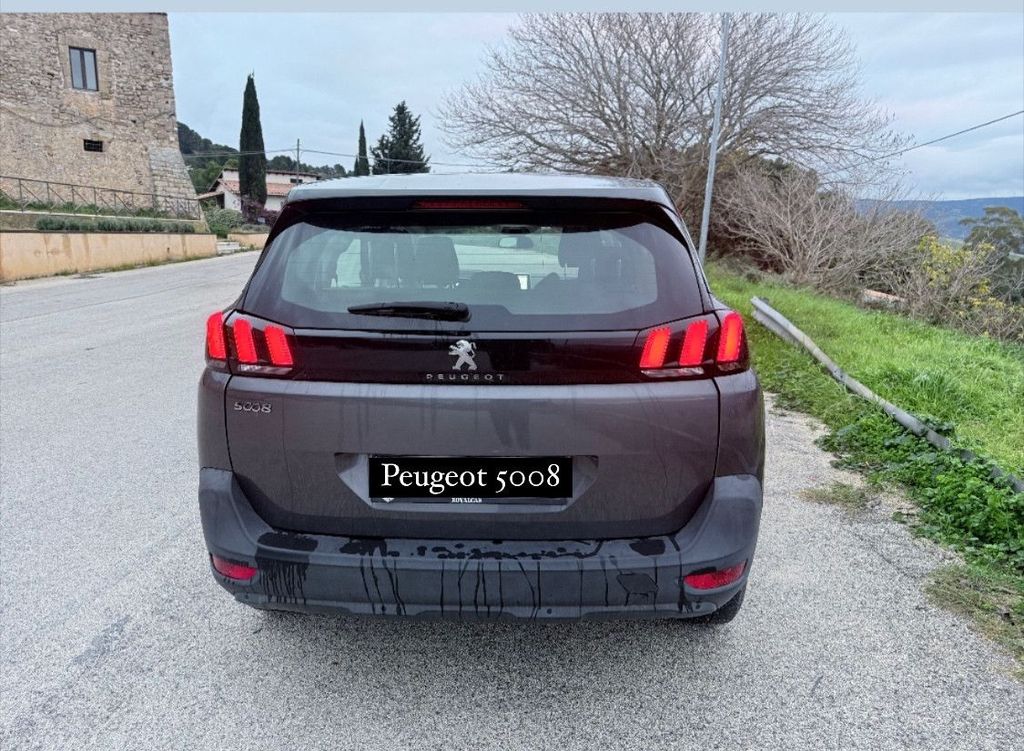 Image of Peugeot 5008