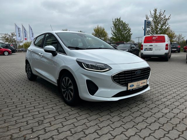 Fiesta Titanium*SHZ*PDC*WINTERPAKET*