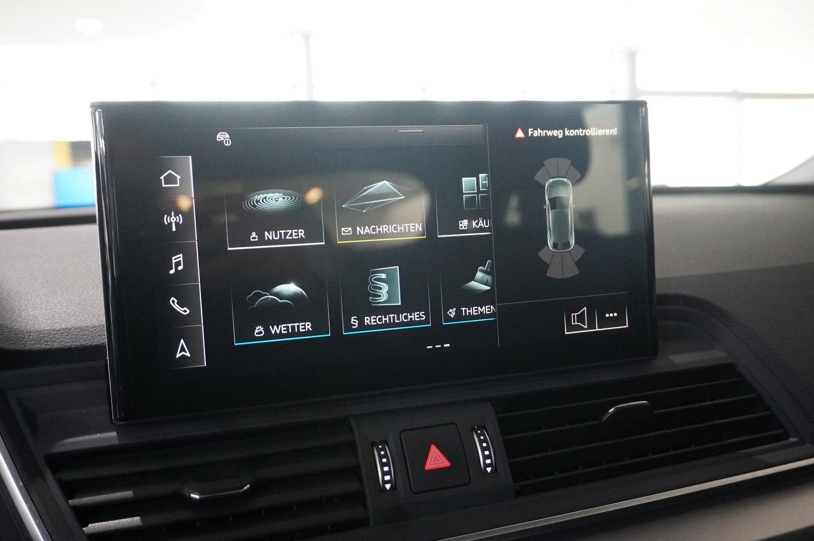 Fahrzeugabbildung Audi Q5 Sportback 35 TDI S-LINE NAVI/LED/SPORT/VIRT.