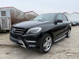 Mercedes-Benz ML 350 CDI BlueTec*AMG*Pano*Ahk*Navi*Kamera* - Mercedes-Benz ML-Klasse Gebrauchtwagen in Bremen