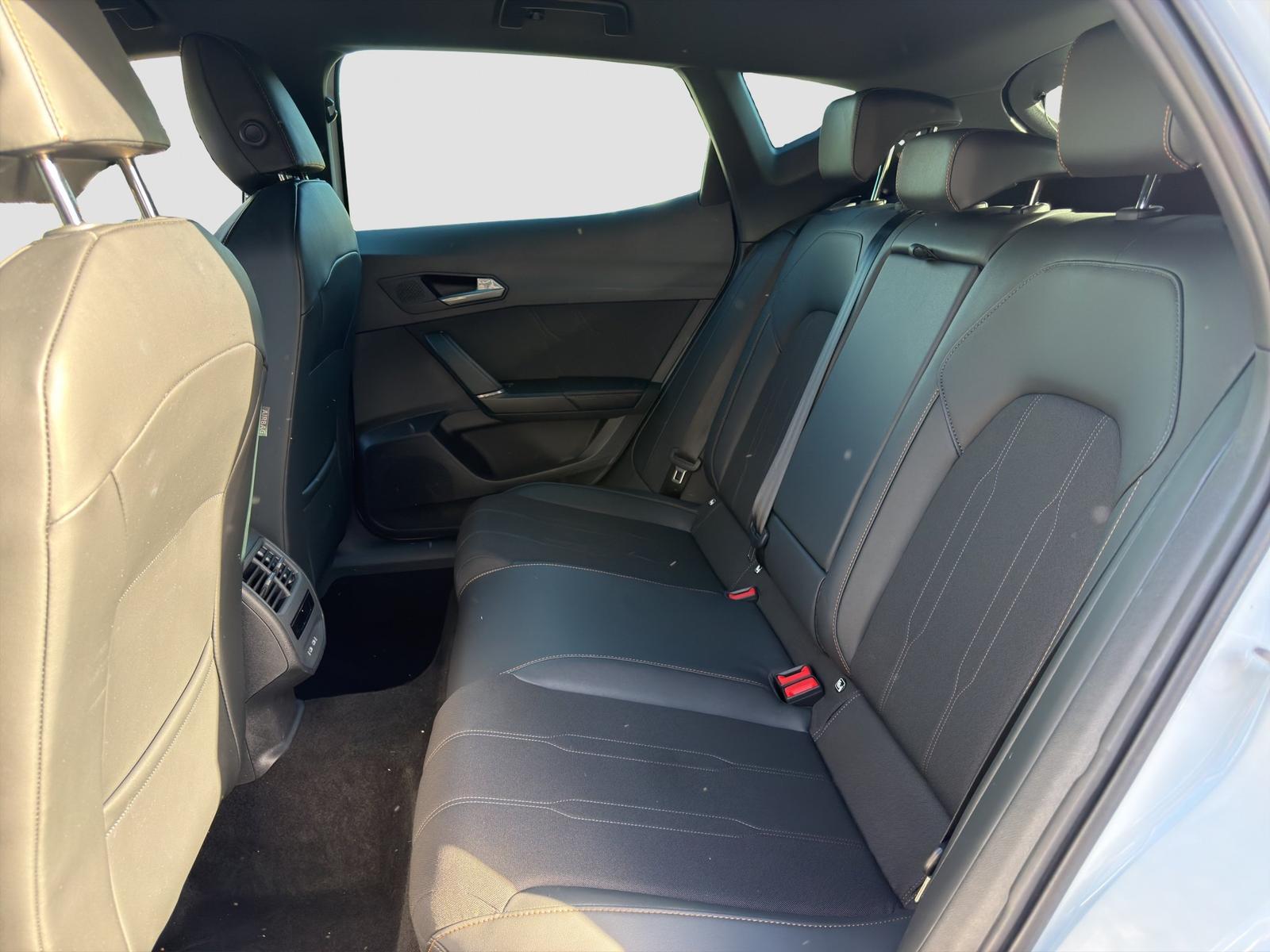Cupra Formentor 1.5eTSI Navi Kamera Keyless SHZ LHZ St
