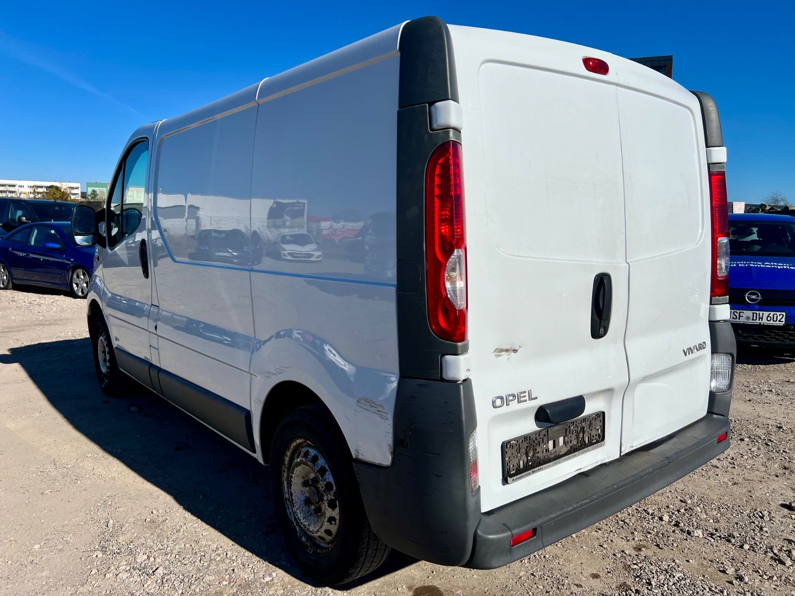 OPEL Vivaro 2.0 L2H1 ALLWETTER RADIO