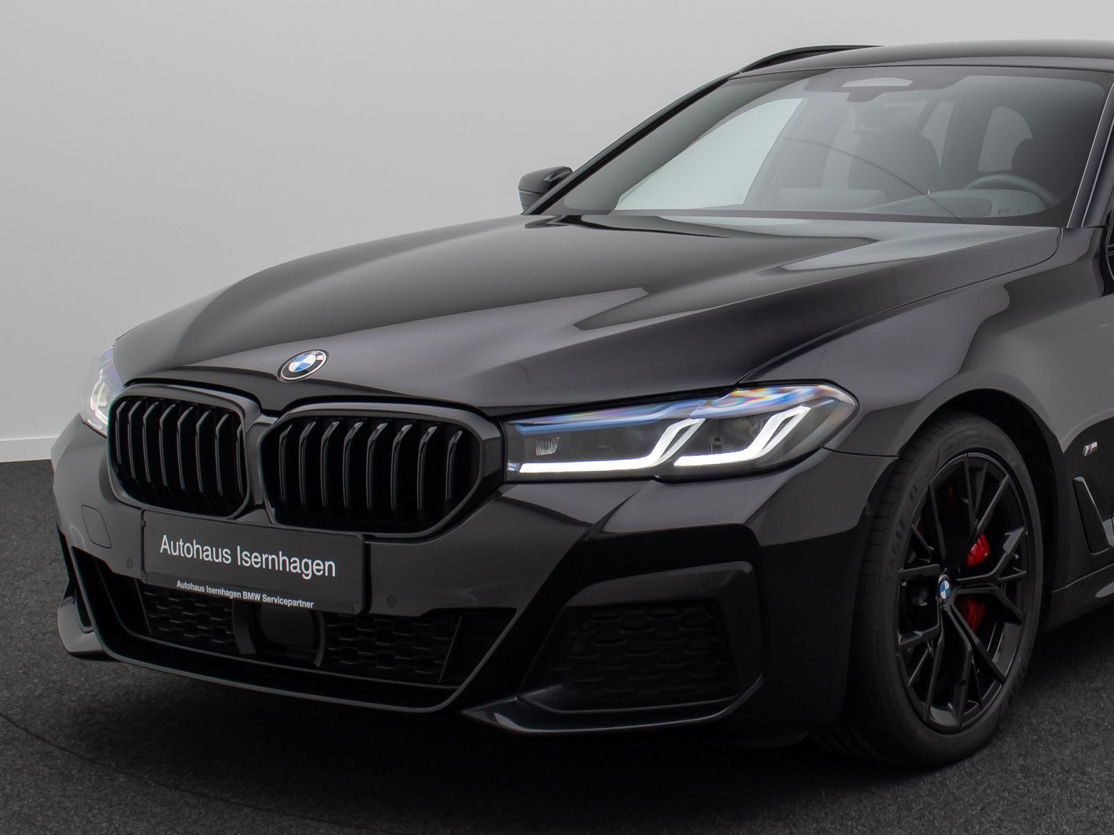 Fahrzeugabbildung BMW 540d xD M Sport Individual HUD DAB H/K Laser
