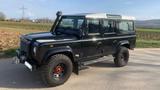 Land Rover Defender 110 Td5 Station Wagon E - Land Rover Defender mit Diesel-Antrieb