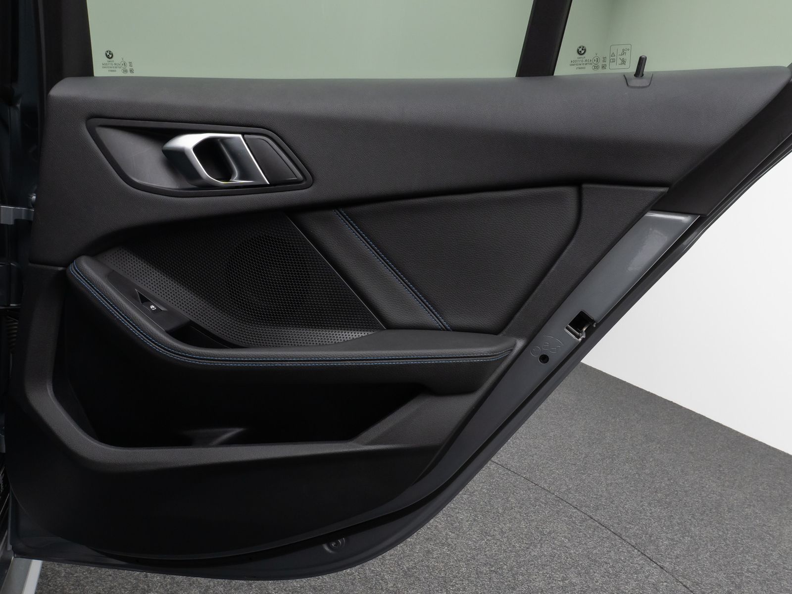 Fahrzeugabbildung BMW 120i M Sport Panorama DAB HiFi Fernlichta 18Zoll