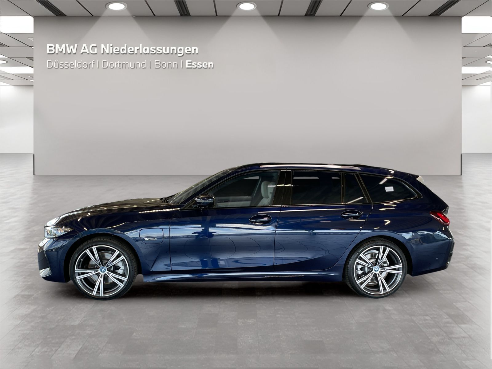 BMW 330e xDrive Touring M Sport AHK Harman/K Kamera foto 3