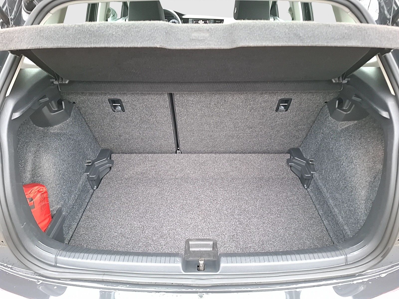 Fahrzeugabbildung Volkswagen Polo 1.0 Comfortline Klima DAB PDC