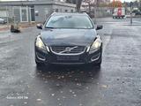 Volvo V 60 2.4 DS voll Leder.Bi xenon .Navi - gebrauchte Volvo V60 aus dem Jahr 2011