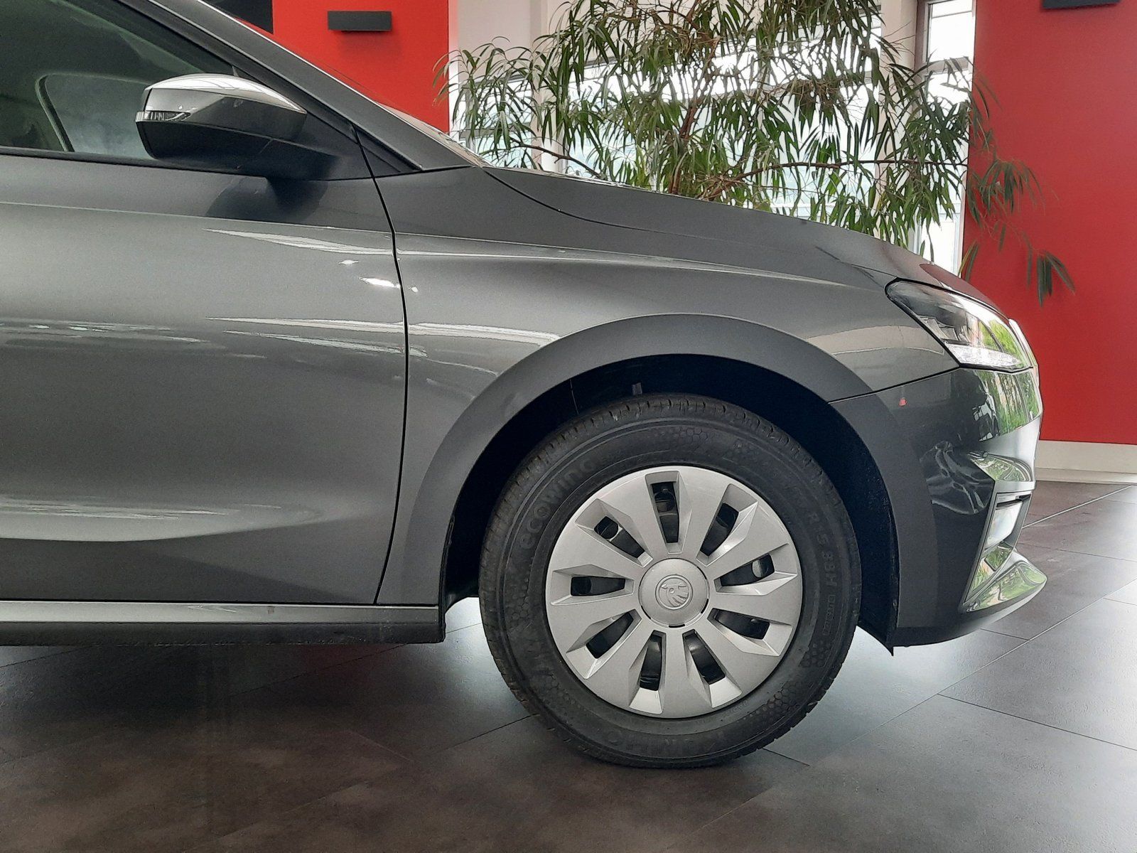 Fahrzeugabbildung SKODA Fabia Essence TSI *LED*PDC*Sitzhzg*APP*DAB*VZE*
