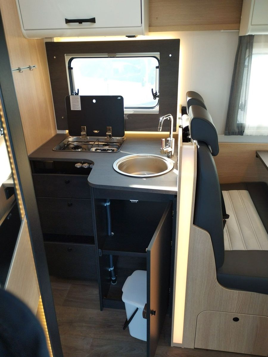 Fahrzeugabbildung Sunlight Adventure T 67 Automatik, Dörr Edition, TV