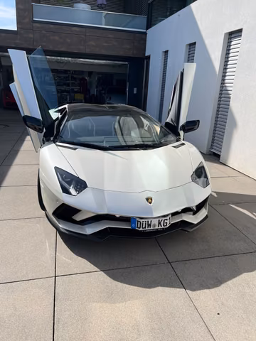 Lamborghini Aventador S 