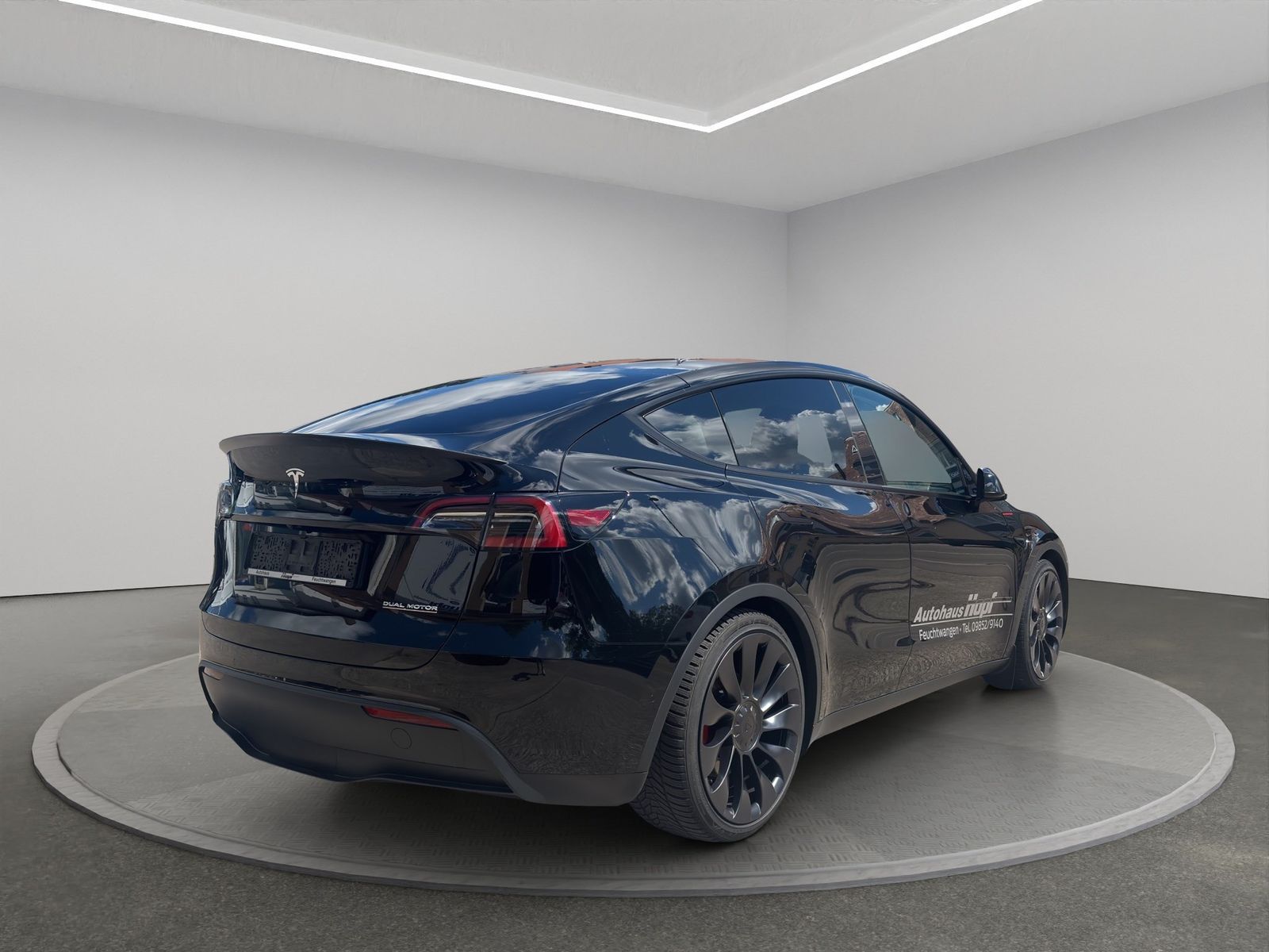 Fahrzeugabbildung Tesla Model Y Performance Dual AWD | KW V3 Leveling