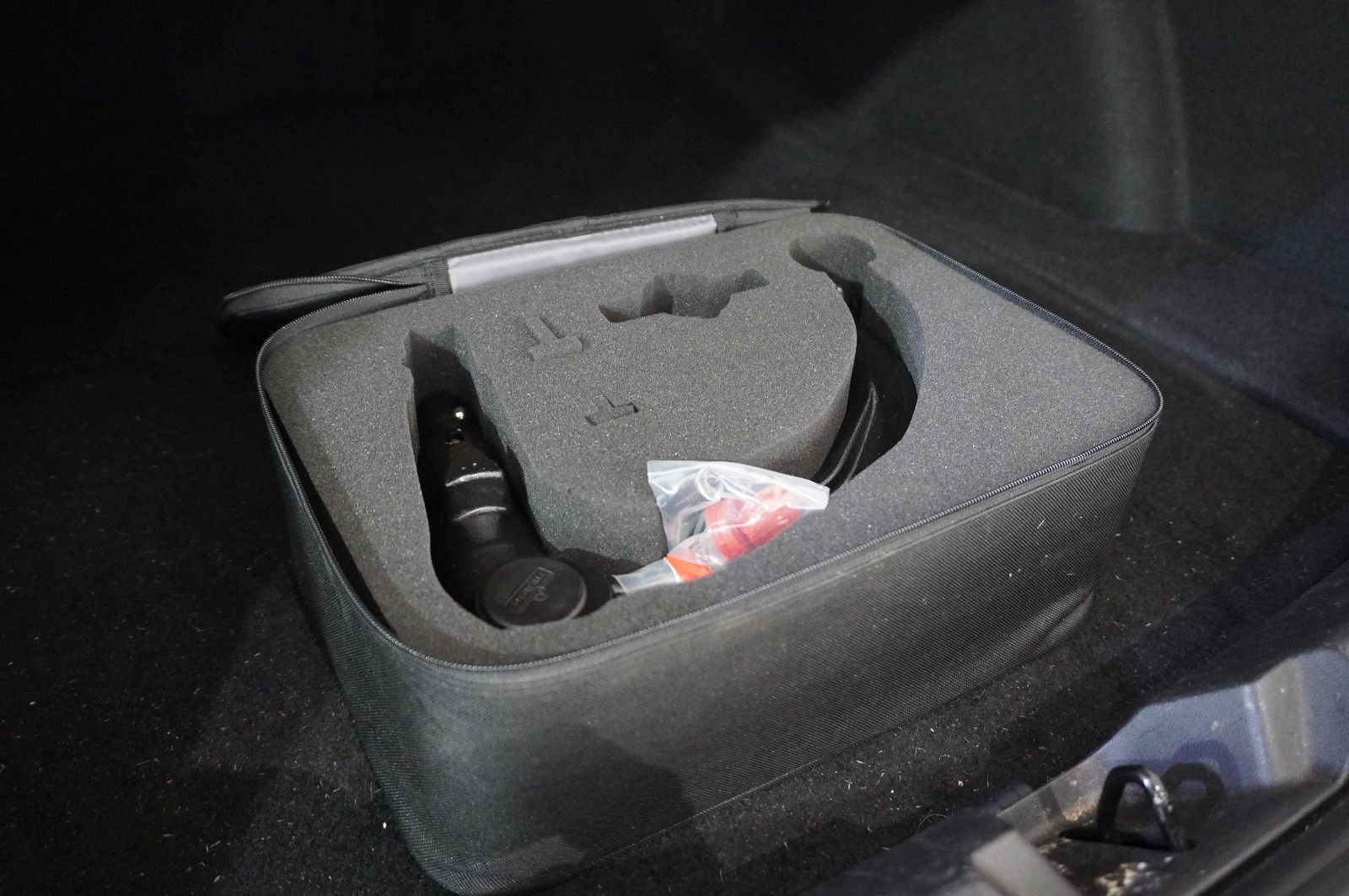 Fahrzeugabbildung Tesla Model 3 Standard Range Plus NAVI/KAMERA/DAB/AHK