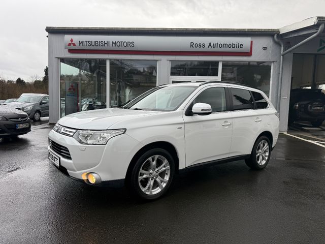 Mitsubishi Outlander Instyle 4WD *ROCKFORD*Leder*8-fach*