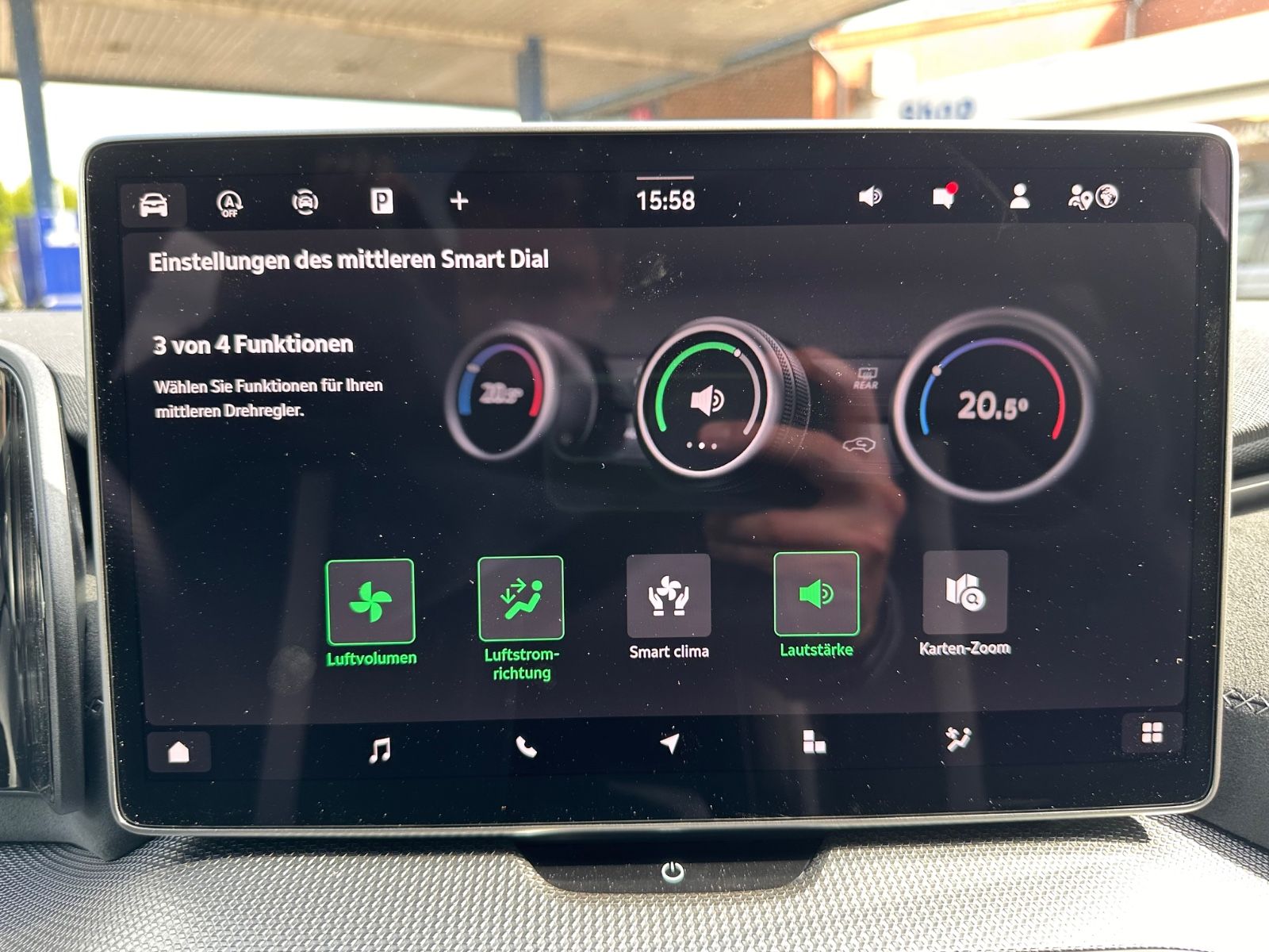 Fahrzeugabbildung SKODA Kodiaq 2.0 TDI 4x4 Sportline Matrix/AHK/Pano/7